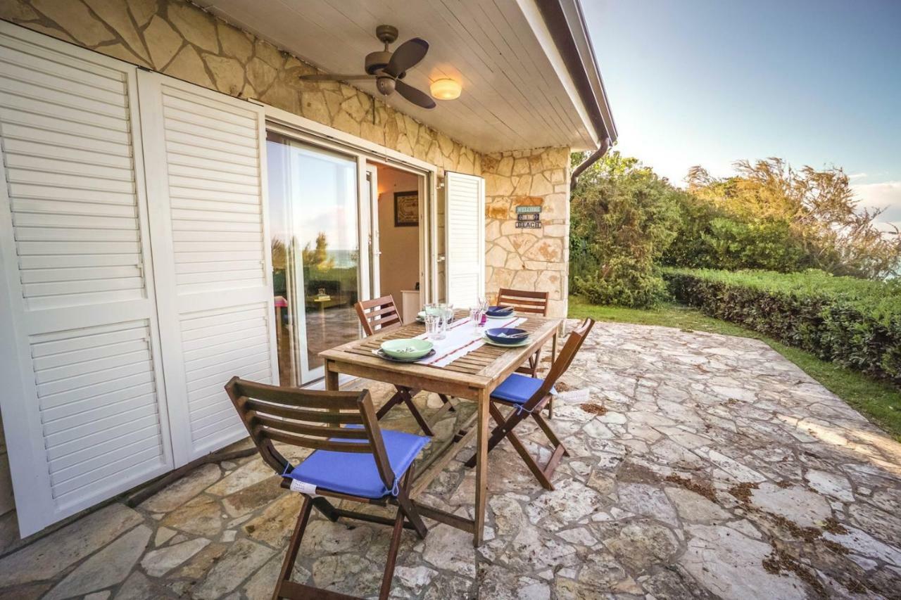 House Lucy Holiday home